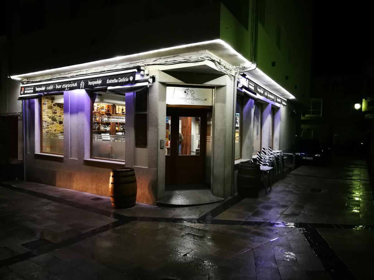 Pension Esquina Melide Exterior photo